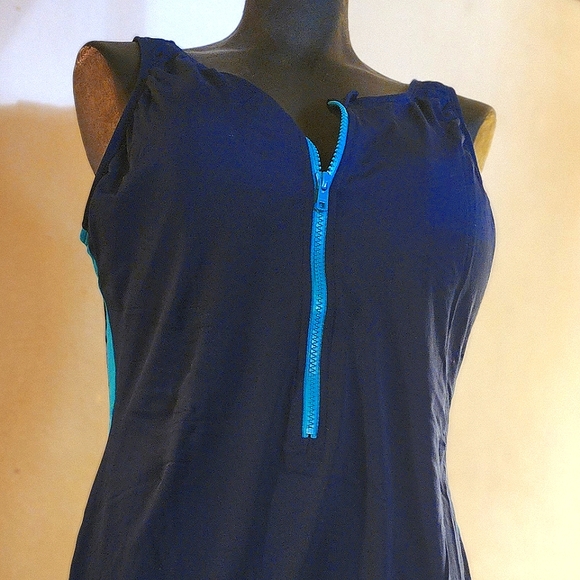 Dolfin Aquashape Zip-Front One Piece Aquatard. Plus size 16 - Picture 2 of 4